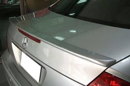 Spoiler หลัง benz w211 ABS