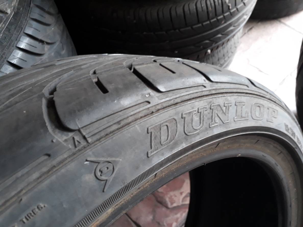 ยาง 1คู่  Dunlop  225/40/18    ปี13