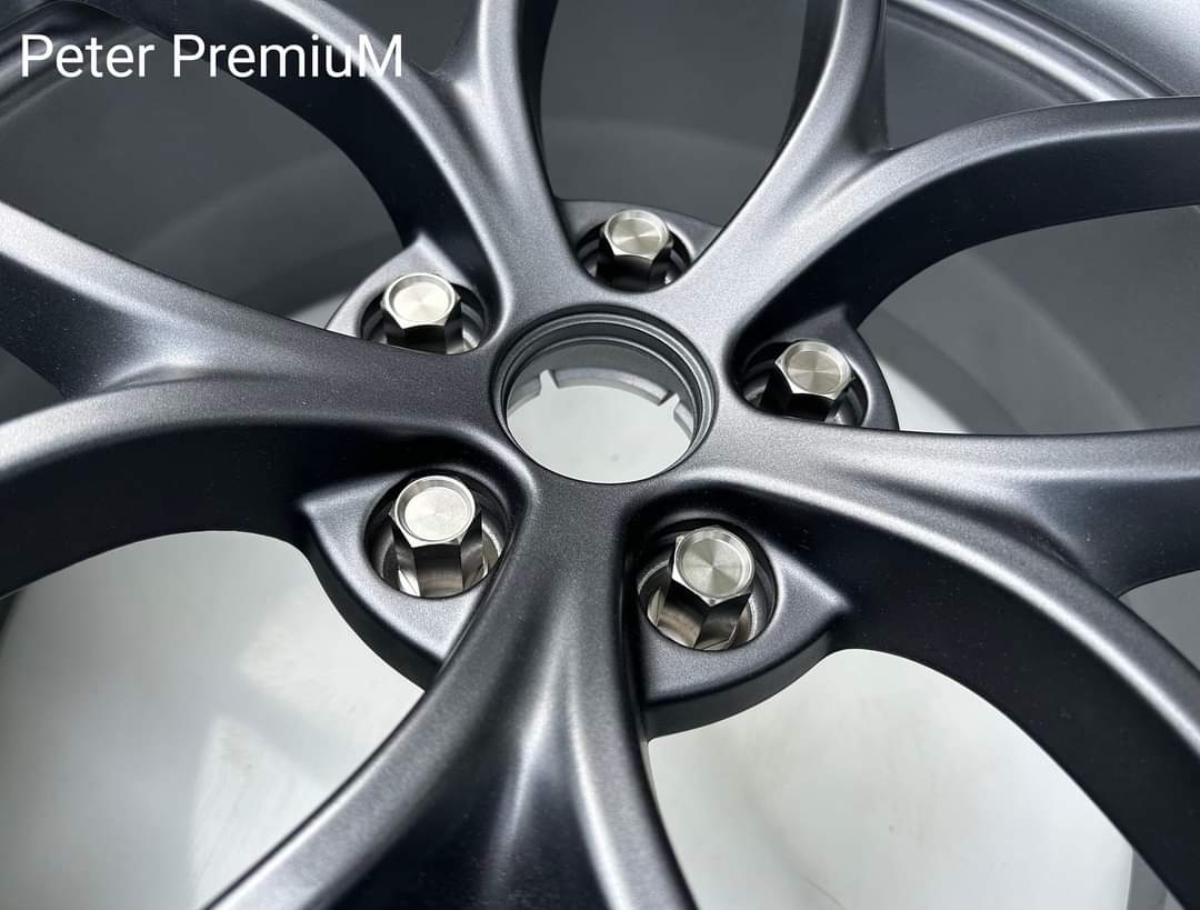 Peter PremiuM - Titanium Gr.5 ( Ti 6AL4V)  Wheel nuts for Tesla. M14 x 1.5 conical seat Length 40 mm.